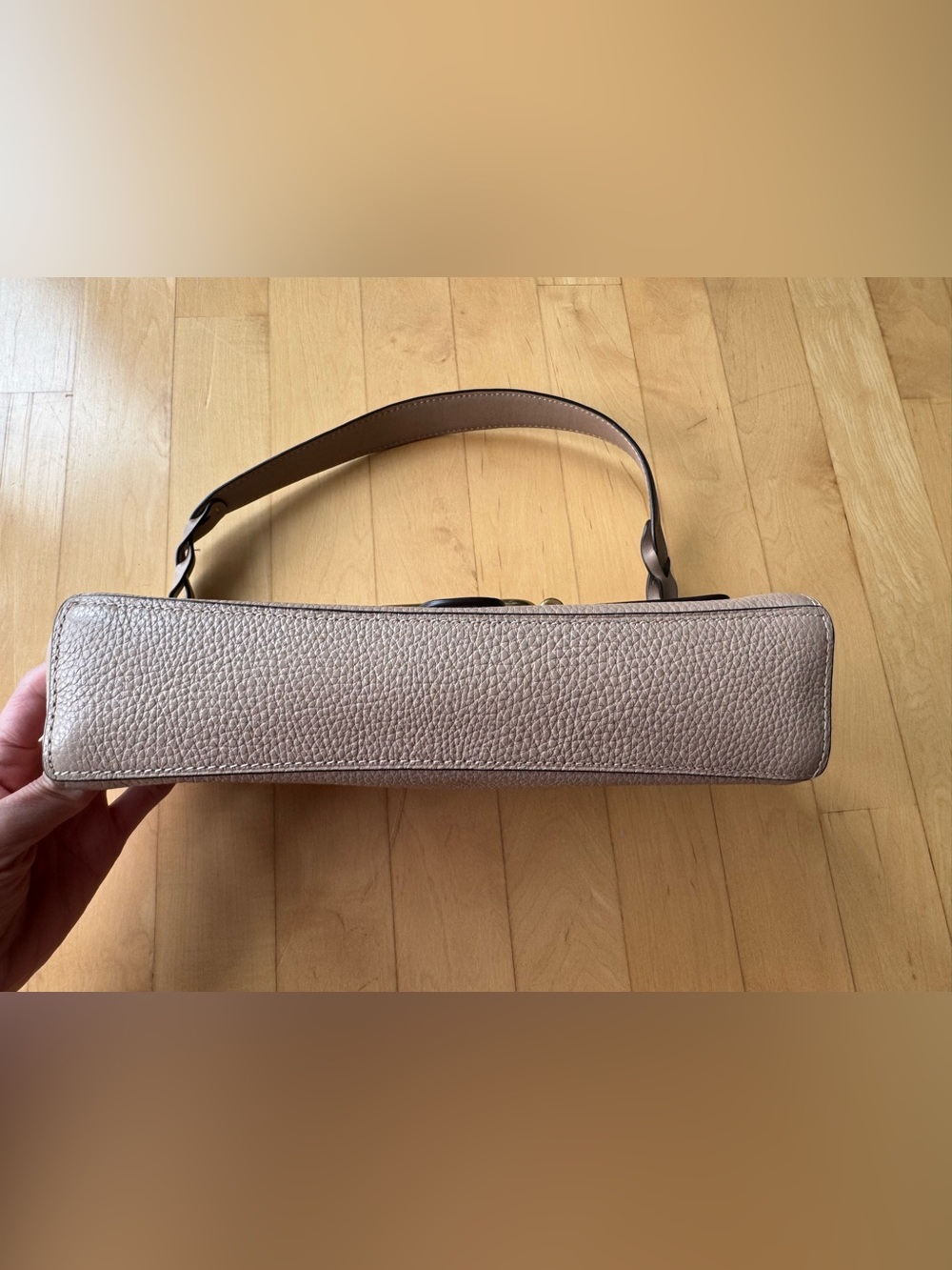 Coach Jade Shoulder Bag. - Picture 2 of 6